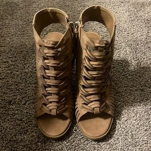 DV open toe booties/sandals worn one time